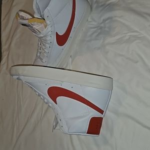Nike Blazer Mid '77 White Sail Cinnabar Orange Shoes DZ4408-100 Women’s Sizes